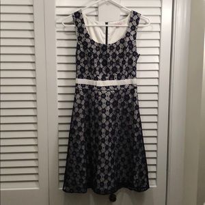 Review Australian designer navy & white dress